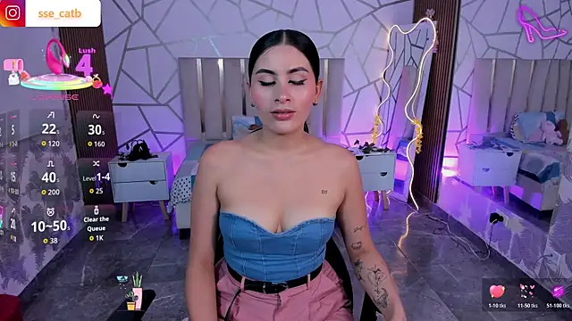 Snapshot of casse_tay chatting on May 2, 3:23 am casse tay online show from May 2, 3:23 am