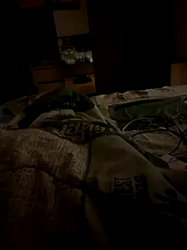 Snapshot of andreacpk chatting on October 16, 3:37 am andreacpk online show from October 16, 3:37 am