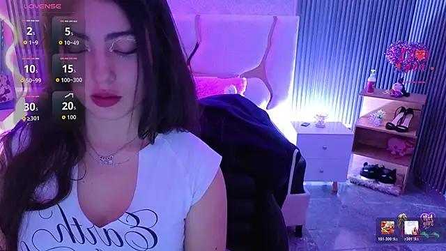 Ixchel tay online show from May 15, 3:37 am