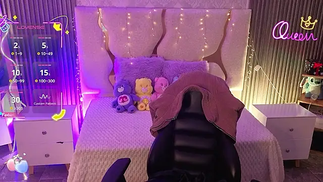 Ixchel tay online show from March 22, 3:43 am