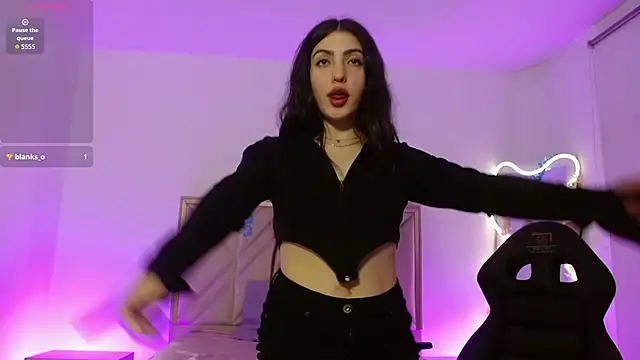 Ixchel tay online show from October 22, 4:01 am