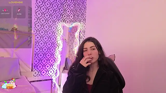 Ixchel tay online show from February 21, 3:30 am