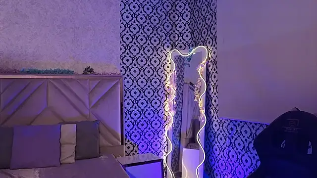 Ixchel tay online show from February 16, 4:00 am