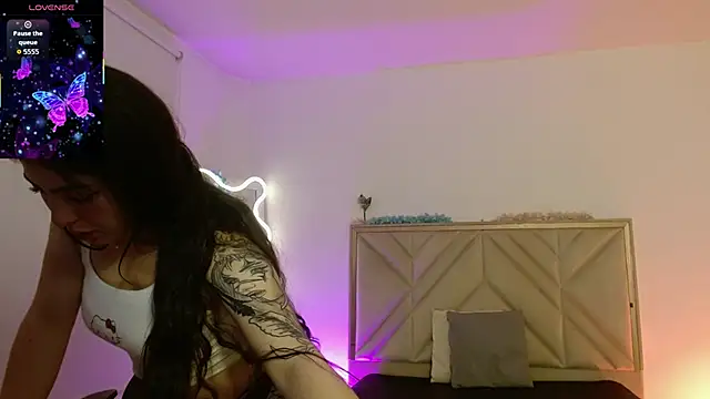 Ixchel tay online show from November 7, 3:44 am