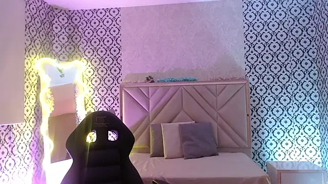 Ixchel tay online show from January 9, 3:24 am