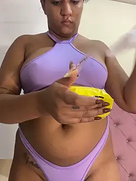 Snapshot of jesicamonroe44 chatting on November 8, 1:25 pm jesicamonroe44 online show from November 8, 1:25 pm