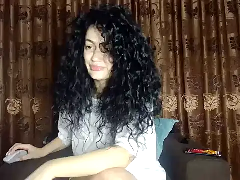 JadeLure online show from November 4, 3:05 pm