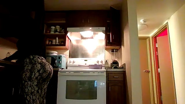 Snapshot of bellacagyal chatting on October 26, 11:27 pm bellacagyal online show from October 26, 11:27 pm