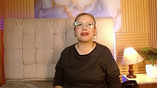 Snapshot of mavyhot303 chatting on November 5, 10:24 pm mavyhot303 online show from November 5, 10:24 pm