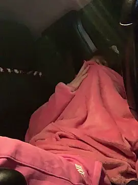 Snapshot of GoldenPussy1329 chatting on November 15, 9:19 pm GoldenPussy1329 online show from November 15, 9:19 pm