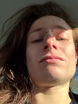 GoldenPussy1329 online show from January 11, 12:34 pm