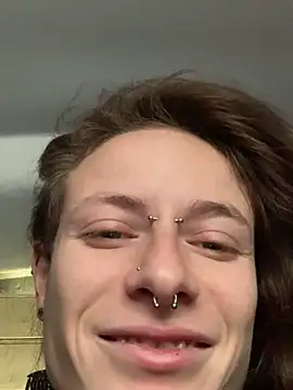 GoldenPussy1329 online show from December 22, 1:11 pm