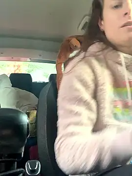 GoldenPussy1329 online show from January 12, 4:14 pm