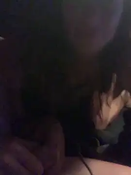 GoldenPussy1329 online show from May 27, 9:44 pm