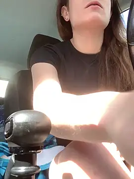 GoldenPussy1329 online show from April 9, 12:22 pm