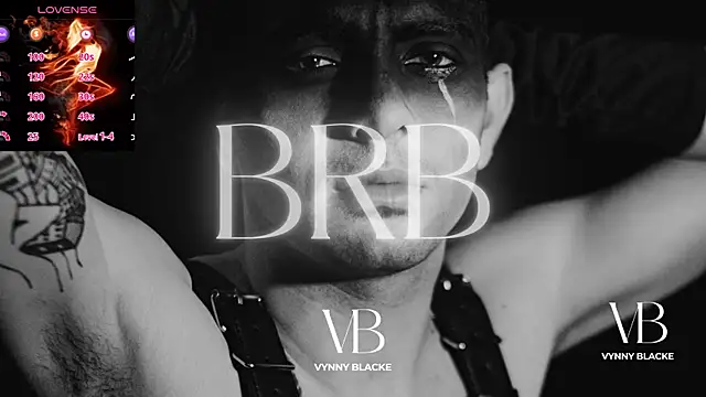 Snapshot of VynnyBlacke_ chatting on November 10, 8:14 pm VynnyBlacke online show from November 10, 8:14 pm