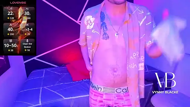 Snapshot of VynnyBlacke_ chatting on November 29, 10:48 am VynnyBlacke online show from November 29, 10:48 am