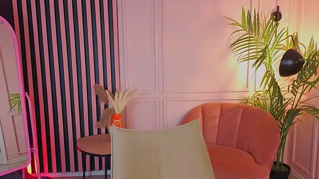 luna son online show from November 22, 6:12 am