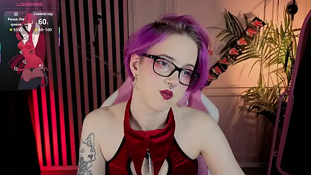 luna son online show from October 28, 2:05 pm