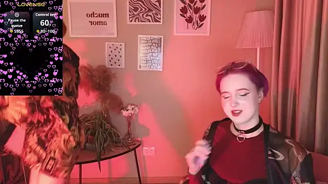 luna son online show from October 3, 10:00 pm