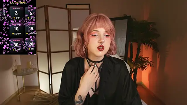 luna son online show from October 16, 9:34 pm