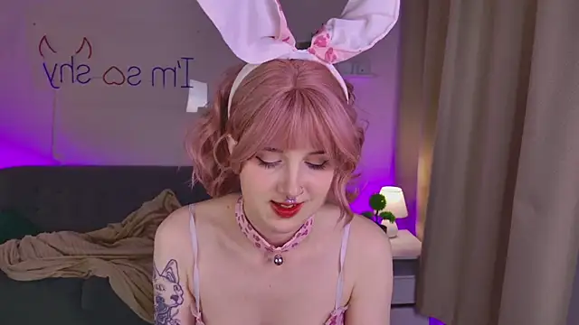 luna son online show from October 16, 1:25 am