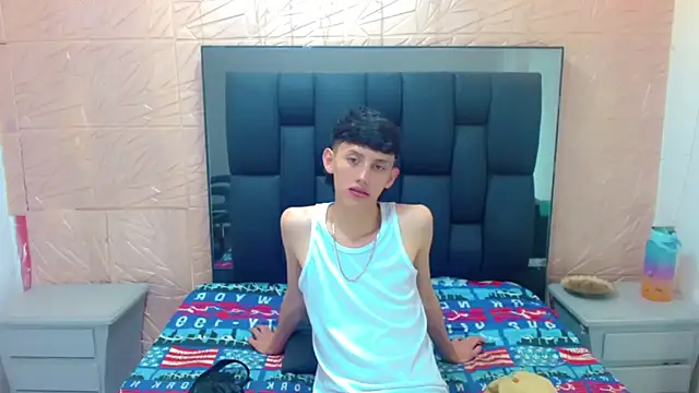 Snapshot of thaigo_twink38 chatting on October 31, 3:58 am thaigo twink38 online show from October 31, 3:58 am