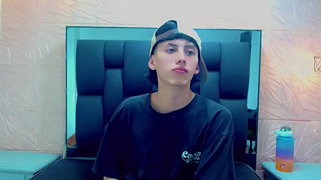 Snapshot of thaigo_twink38 chatting on November 26, 5:29 am thaigo twink38 online show from November 26, 5:29 am