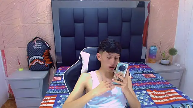 Snapshot of thaigo_twink38 chatting on October 18, 5:09 am thaigo twink38 online show from October 18, 5:09 am