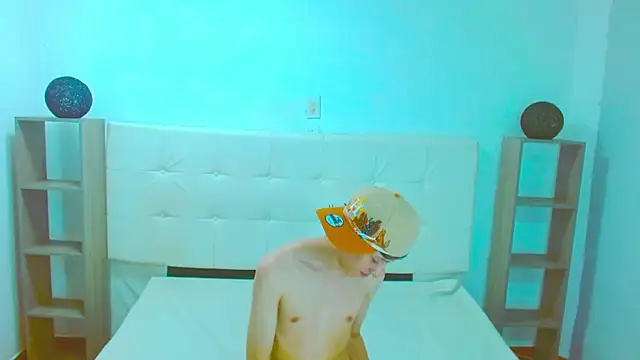 Snapshot of thaigo_twink38 chatting on November 30, 10:54 pm thaigo twink38 online show from November 30, 10:54 pm