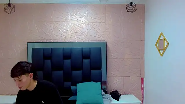 thaigo twink38 online show from February 12, 6:13 am