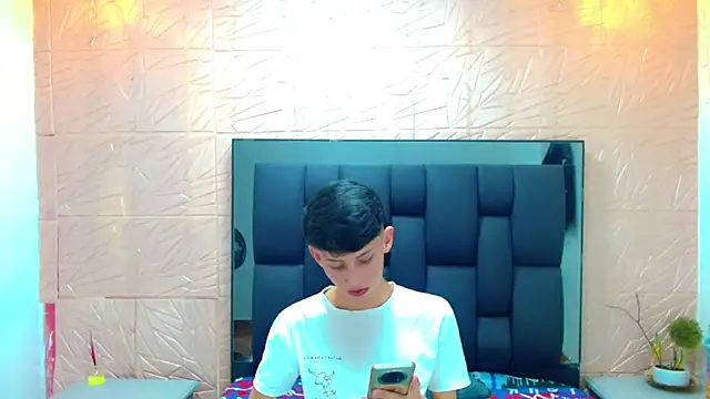 Snapshot of thaigo_twink38 chatting on October 24, 3:49 am thaigo twink38 online show from October 24, 3:49 am