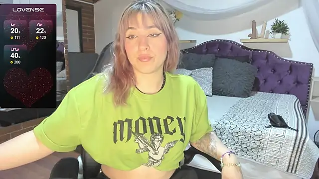 sophialyh 1 online show from November 4, 1:04 pm