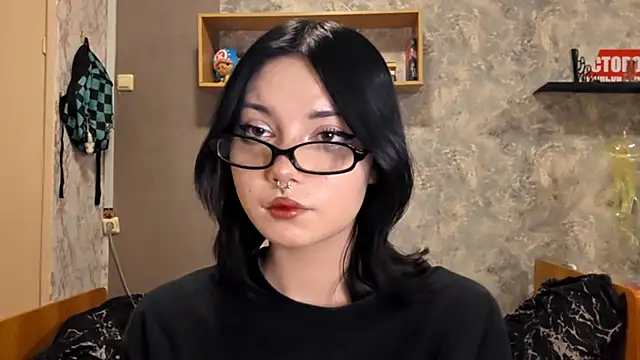 Beeping Creature online show from December 19, 3:36 pm