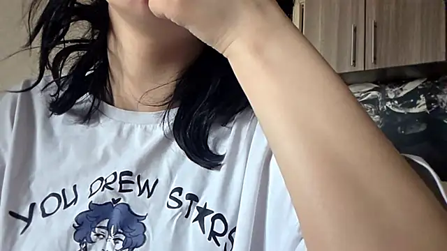 Beeping Creature online show from April 9, 7:03 am