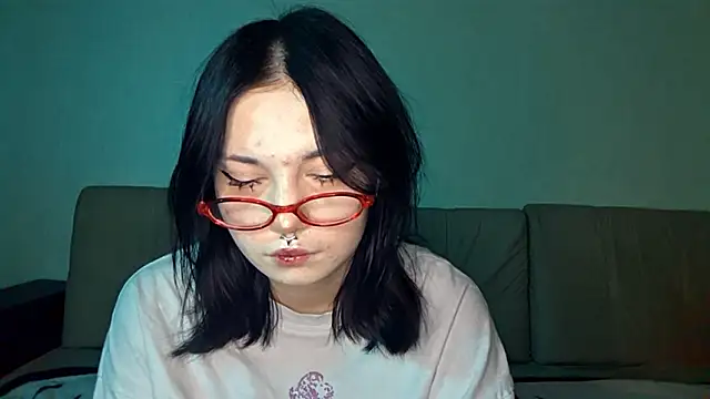 Beeping Creature online show from March 8, 3:26 pm