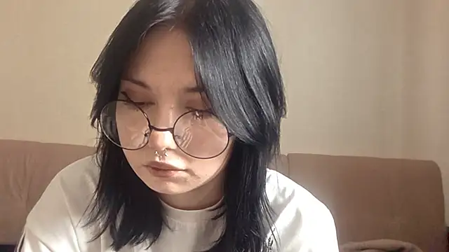 Beeping Creature online show from April 2, 11:17 am