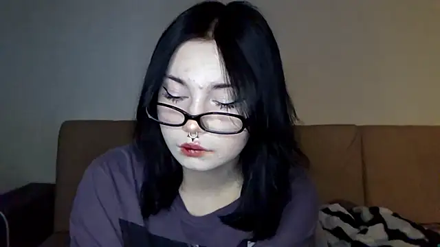 Beeping Creature online show from March 10, 4:11 pm