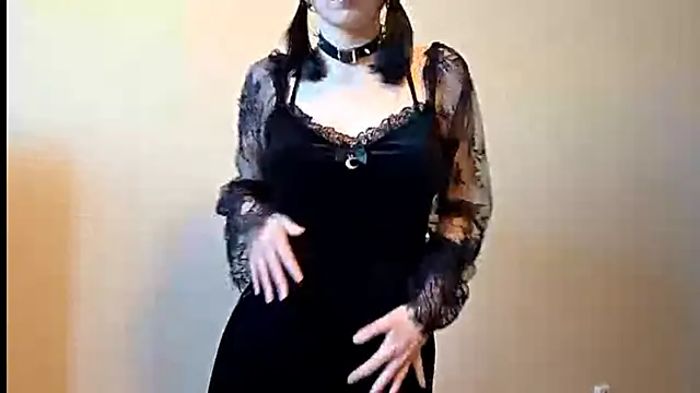 Beeping Creature online show from March 24, 1:00 pm