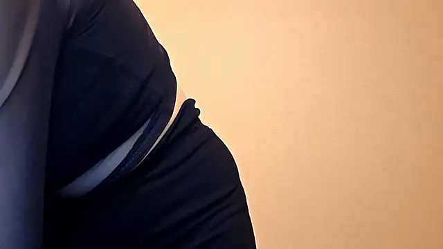 Snapshot of Beeping_Creature chatting on January 31, 7:12 pm Beeping Creature online show from January 31, 7:12 pm