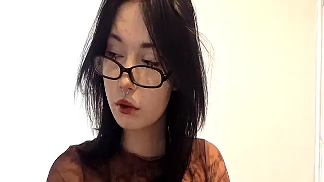 Snapshot of Beeping_Creature chatting on February 28, 10:26 am Beeping Creature online show from February 28, 10:26 am