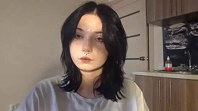 Beeping Creature online show from April 3, 11:38 am