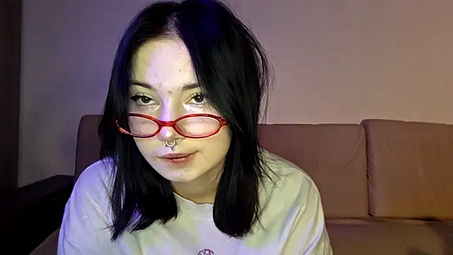 Beeping Creature online show from March 6, 11:27 am