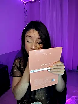 tamara vald online show from October 23, 4:22 am