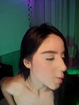 tamara vald online show from November 2, 10:04 pm