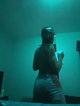 Brooklynboi478 online show from June 24, 5:39 am