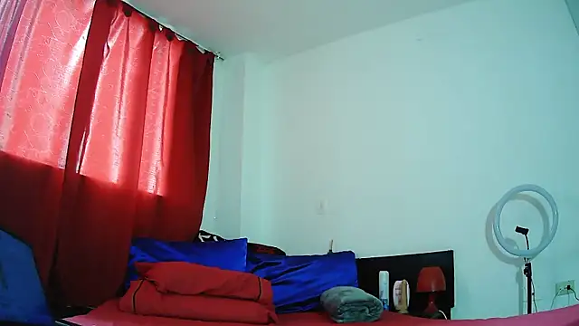 MissAsly online show from December 1, 4:41 pm