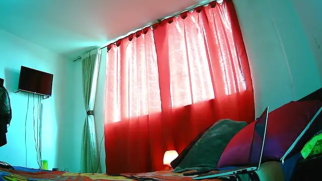 MissAsly online show from October 29, 5:34 pm