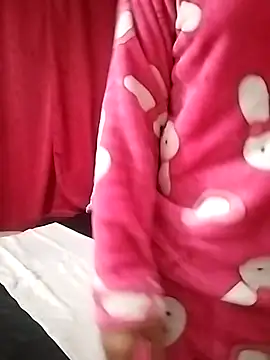 MissAsly online show from February 8, 10:35 am