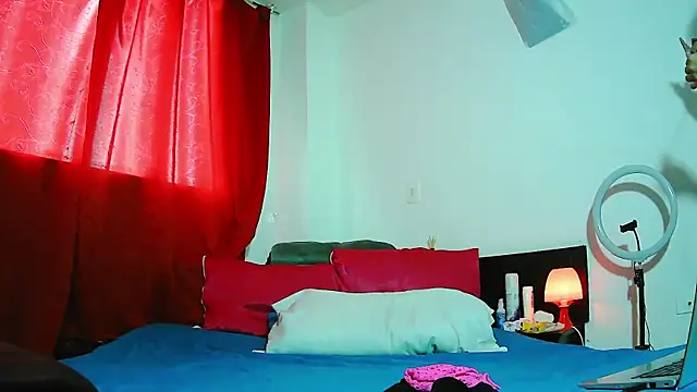 MissAsly online show from November 20, 1:23 pm